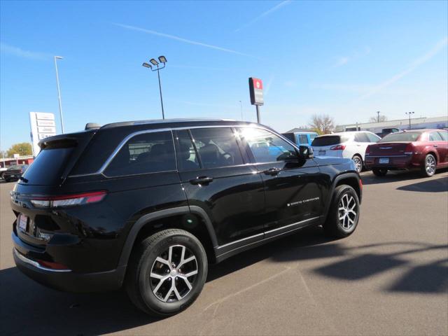 2023 Jeep Grand Cherokee Limited 4x4 2023 Jeep Grand Cherokee Limited 4x4
