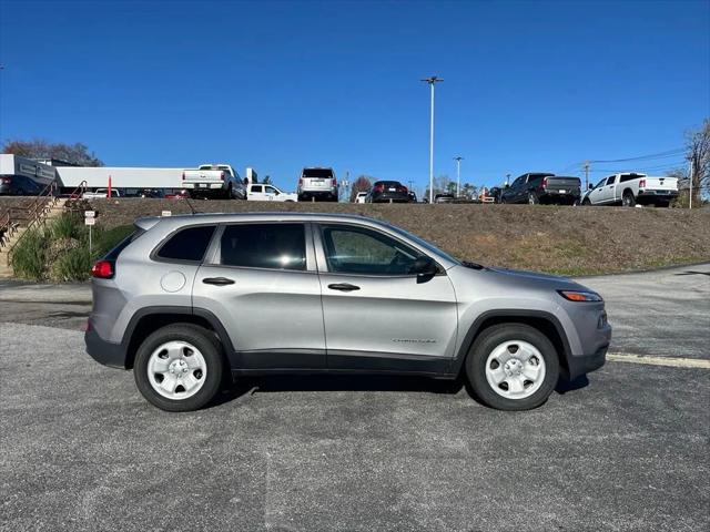 2016 Jeep Cherokee Sport