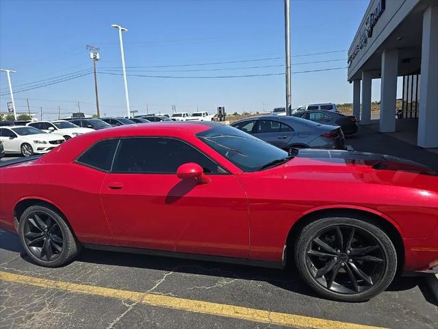 2016 Dodge Challenger SXT