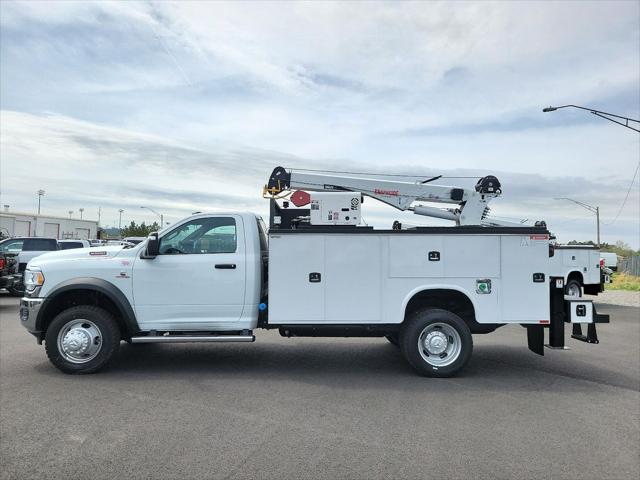 2024 RAM Ram 5500 Chassis Cab RAM 5500 TRADESMAN CHASSIS REGULAR CAB 4X4 84 CA