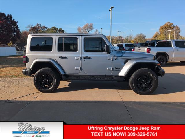 2020 Jeep Wrangler Unlimited Sahara Altitude 4X4