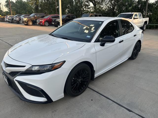 2022 Toyota Camry SE Nightshade Edition