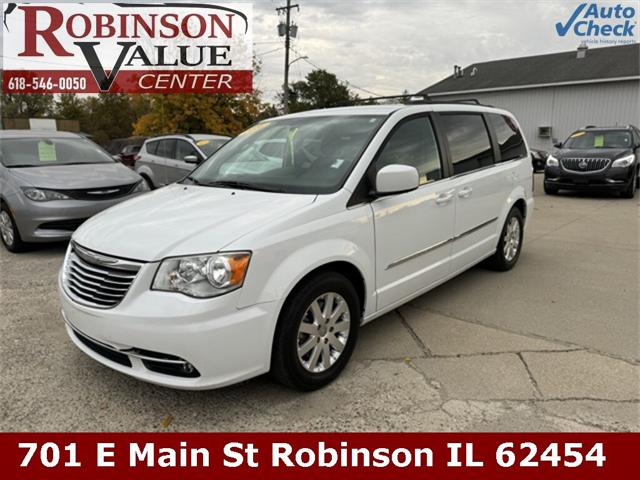 2016 Chrysler Town and Country Touring