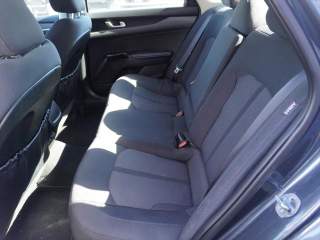 2023 Kia K5 LXS