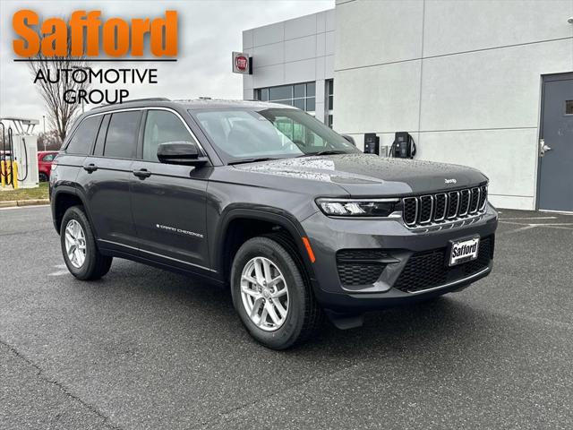 2025 Jeep Grand Cherokee GRAND CHEROKEE LAREDO X 4X4