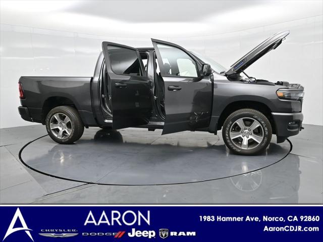 2025 RAM Ram 1500 RAM 1500 TRADESMAN CREW CAB 4X4 57 BOX