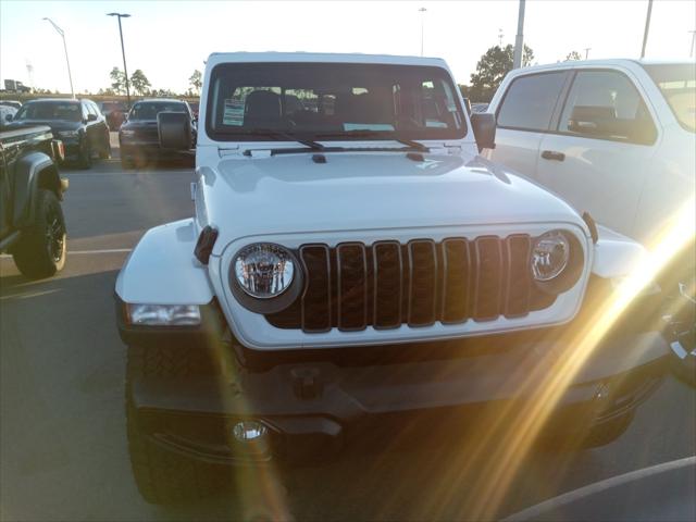 2025 Jeep Gladiator GLADIATOR NIGHTHAWK 4X4