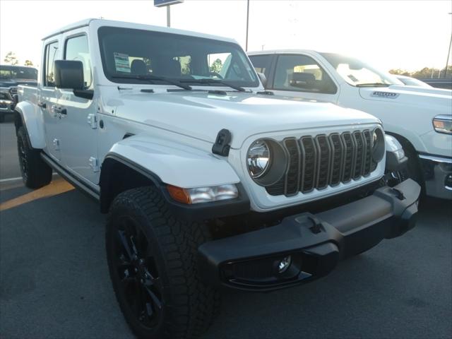 2025 Jeep Gladiator GLADIATOR NIGHTHAWK 4X4