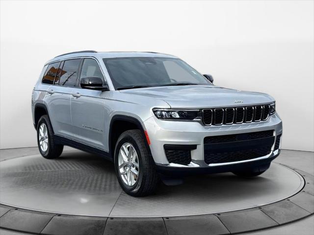 2025 Jeep Grand Cherokee GRAND CHEROKEE L LAREDO X 4X4