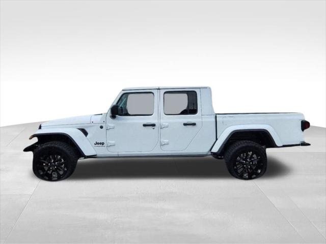 2025 Jeep Gladiator GLADIATOR NIGHTHAWK 4X4