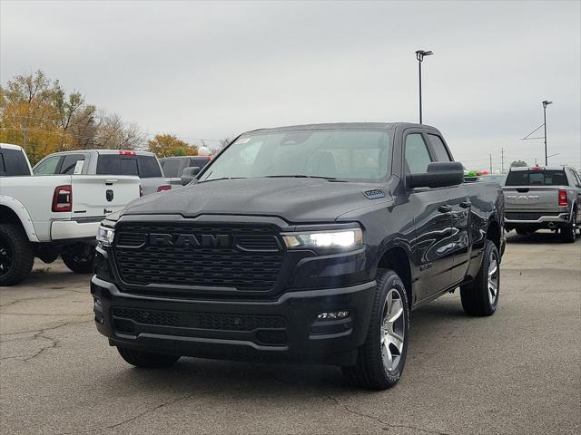 2025 RAM Ram 1500 RAM 1500 TRADESMAN QUAD CAB 4X4 64 BOX