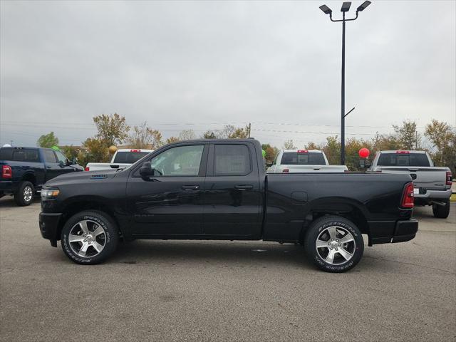 2025 RAM Ram 1500 RAM 1500 TRADESMAN QUAD CAB 4X4 64 BOX