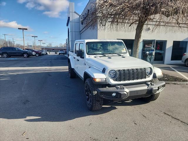 2025 Jeep Gladiator GLADIATOR NIGHTHAWK 4X4