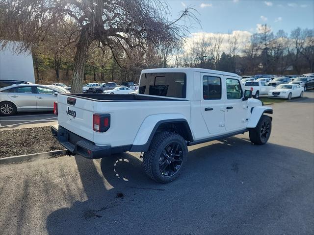 2025 Jeep Gladiator GLADIATOR NIGHTHAWK 4X4