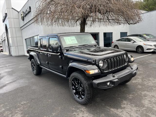 2025 Jeep Gladiator GLADIATOR NIGHTHAWK 4X4