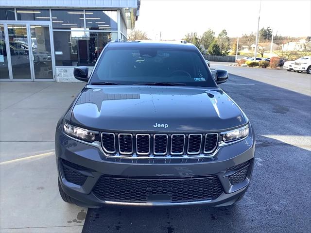 2025 Jeep Grand Cherokee GRAND CHEROKEE LAREDO X 4X4