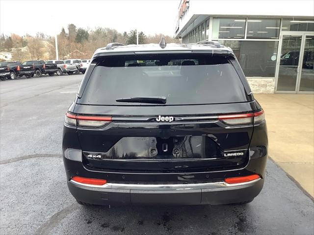 2025 Jeep Grand Cherokee GRAND CHEROKEE LAREDO X 4X4