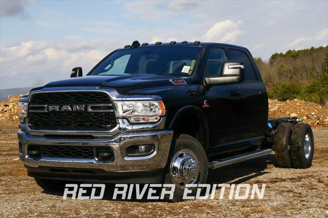 2024 RAM Ram 3500 Chassis Cab RAM 3500 TRADESMAN CREW CAB CHASSIS 4X4 60 CA