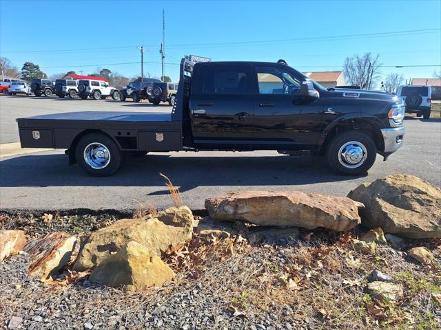 2024 RAM Ram 3500 Chassis Cab RAM 3500 TRADESMAN CREW CAB CHASSIS 4X4 60 CA