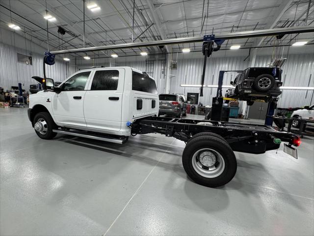 2024 RAM Ram 3500 Chassis Cab RAM 3500 TRADESMAN CREW CAB CHASSIS 4X4 60 CA