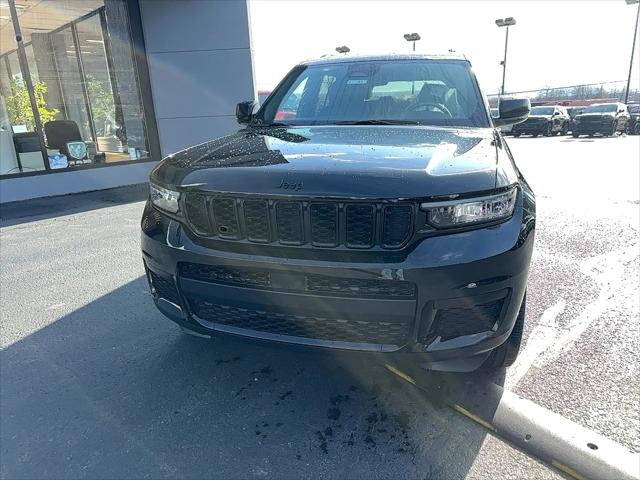 2025 Jeep Grand Cherokee GRAND CHEROKEE L ALTITUDE 4X4