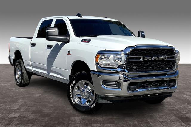 2024 RAM 2500 Tradesman Crew Cab 4x4 64 Box