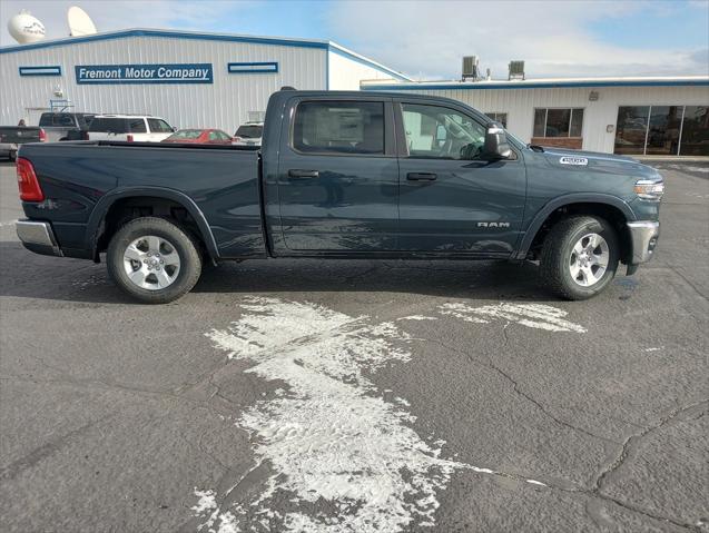 2025 RAM Ram 1500 RAM 1500 BIG HORN CREW CAB 4X4 64 BOX