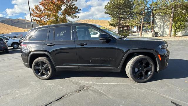 2023 Jeep Grand Cherokee Altitude X 4x4