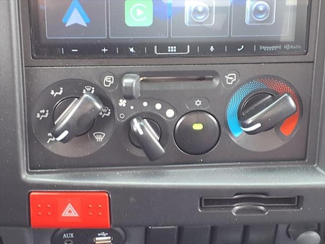 2024 Isuzu NRR Unknown