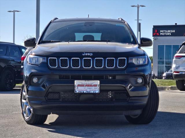 2023 Jeep Compass Latitude Lux FWD