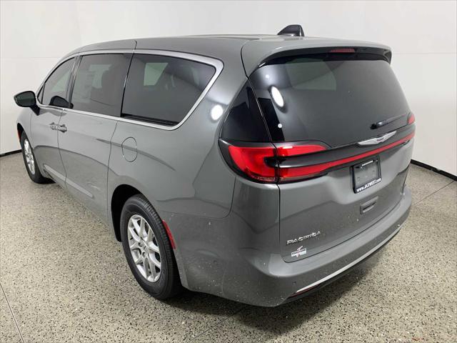 2025 Chrysler Pacifica PACIFICA SELECT