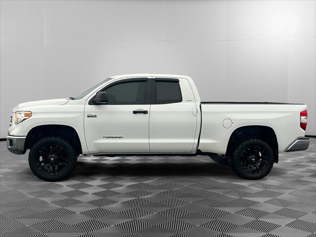 2017 Toyota Tundra SR 5.7L V8