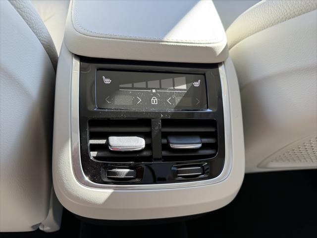 2025 Volvo XC90 Plus
