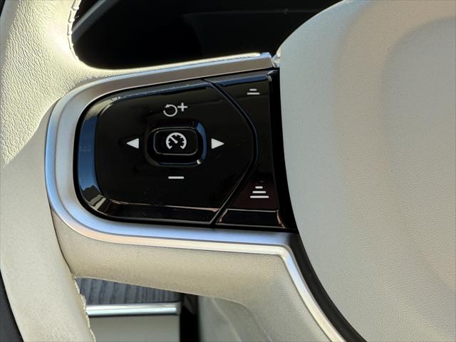 2025 Volvo XC90 Plus