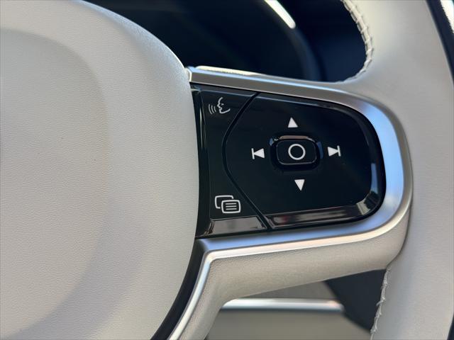 2025 Volvo XC90 Plus