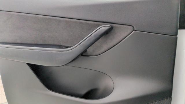 2021 Tesla Model Y Standard Range Rear-Wheel Drive