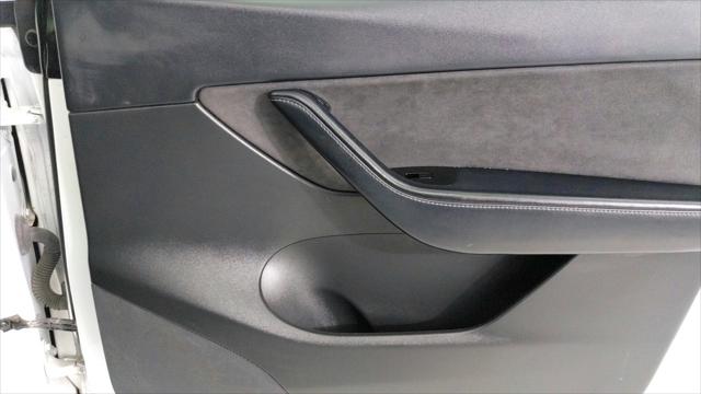 2021 Tesla Model Y Standard Range Rear-Wheel Drive