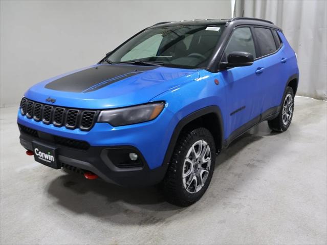 2025 Jeep Compass COMPASS TRAILHAWK 4X4