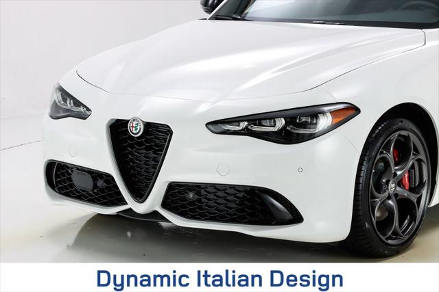 2025 Alfa Romeo Giulia GIULIA TRIBUTO ITALIANO AWD 2025 Alfa Romeo Giulia GIULIA TRIBUTO ITALIANO AWD