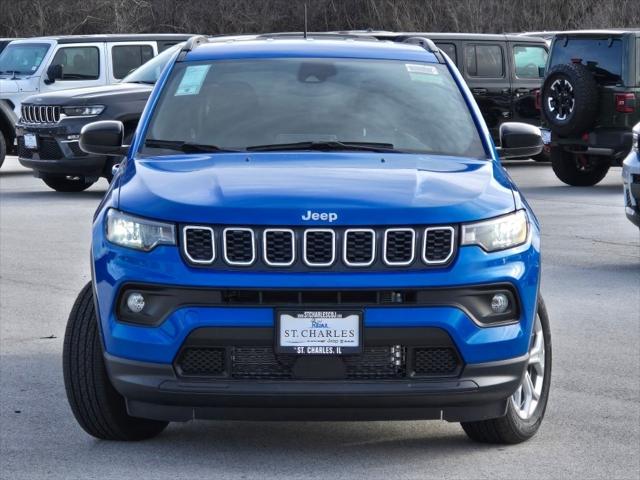 2025 Jeep Compass COMPASS LATITUDE 4X4