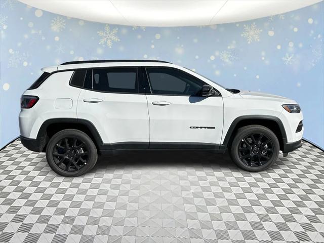 2025 Jeep Compass COMPASS LATITUDE 4X4