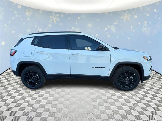 2025 Jeep Compass COMPASS LATITUDE 4X4