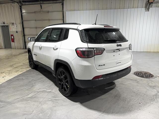 2025 Jeep Compass COMPASS LATITUDE 4X4