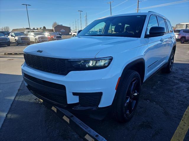 2023 Jeep Grand Cherokee L Altitude 4x4