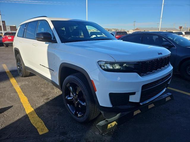 2023 Jeep Grand Cherokee L Altitude 4x4