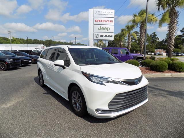 2021 Toyota Sienna XLE for sale in Conway, SC