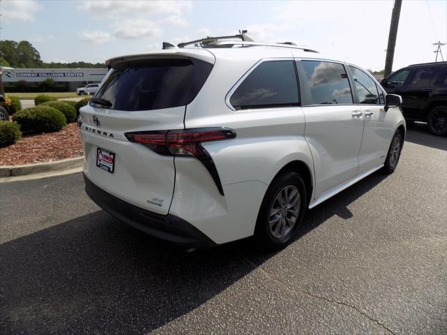 2021 Toyota Sienna XLE