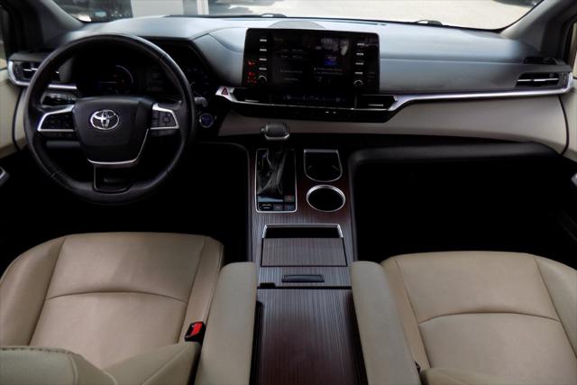 2021 Toyota Sienna XLE