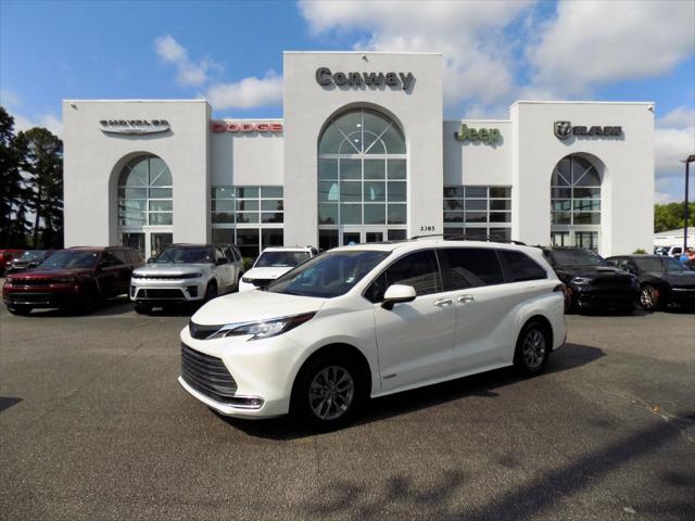 2021 Toyota Sienna XLE