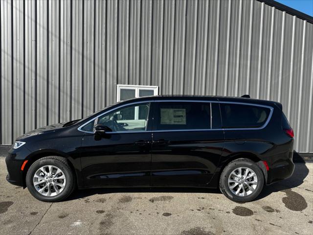 2024 Chrysler Pacifica PACIFICA TOURING L AWD